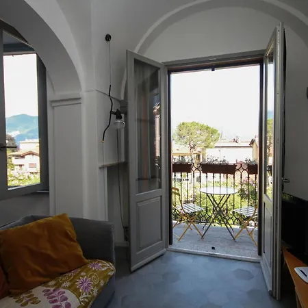 בית נופש Due Colonne - By Lovecomo *